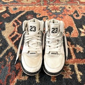 White Jordan’s Sz 6Y